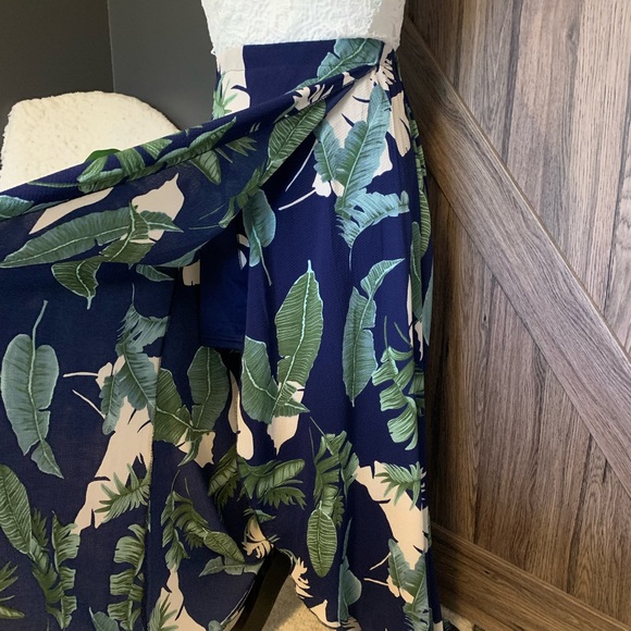 Cross Strap Open-back, High-Low Dress Small - Picture 6 of 11